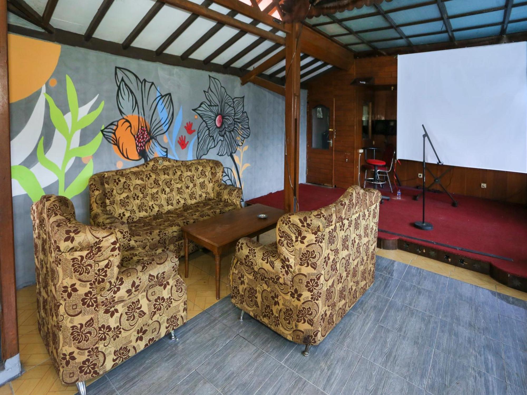 Hotel O Puncak Bogor Near Taman Safari Bagian luar foto
