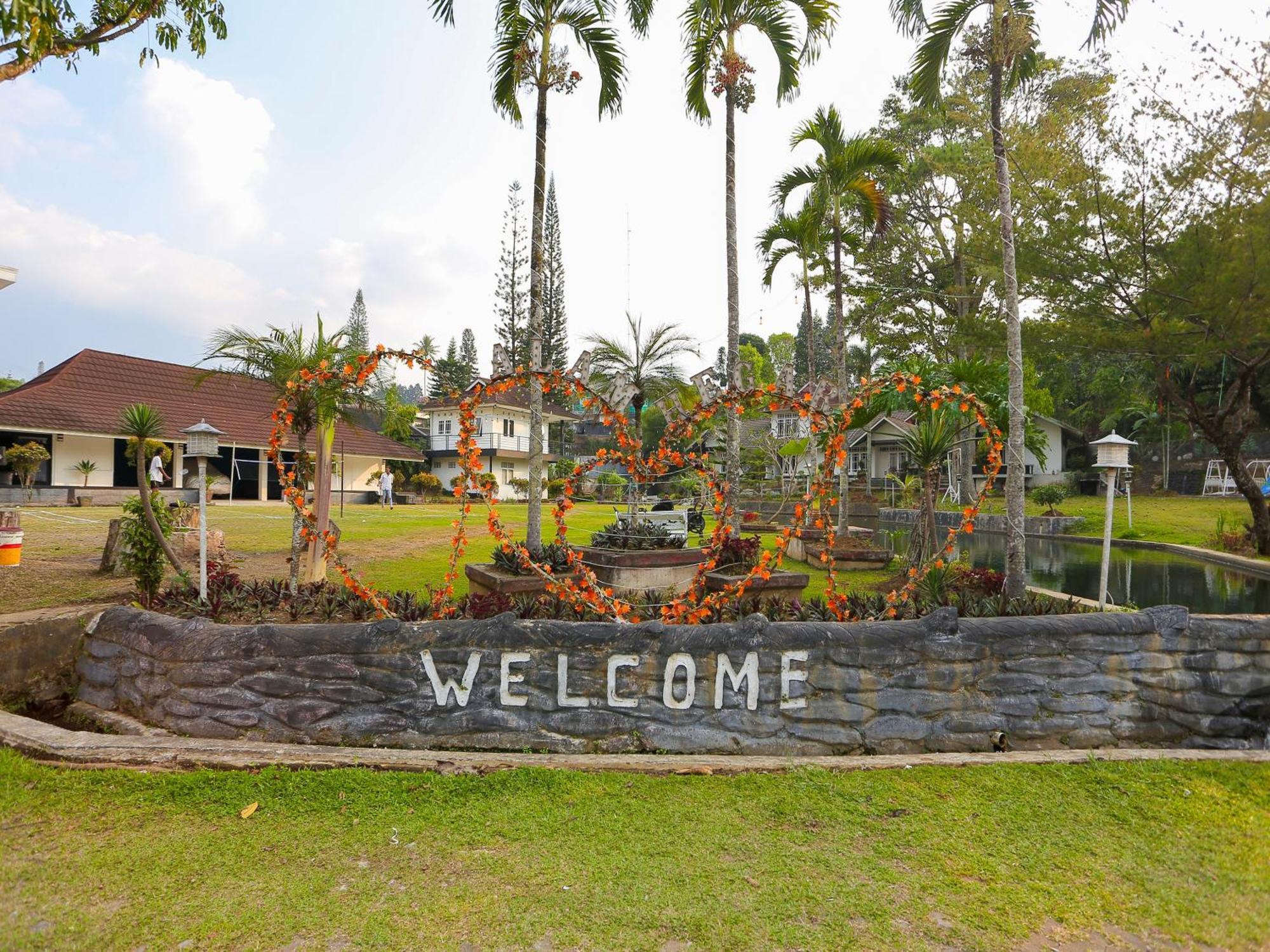 Hotel O Puncak Bogor Near Taman Safari Bagian luar foto